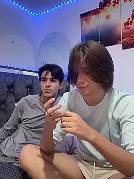 Alex and Fabian online show from 02-07-26, 04:27