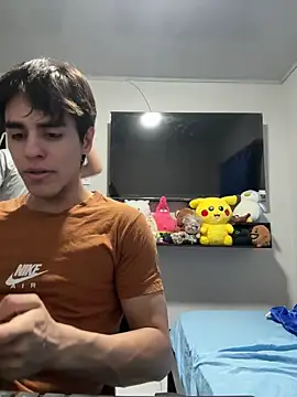 Snapshot of Alex_and_Fabian chatting on 06-08-26, 03:51 Alex and Fabian online show from 06-08-26, 03:51