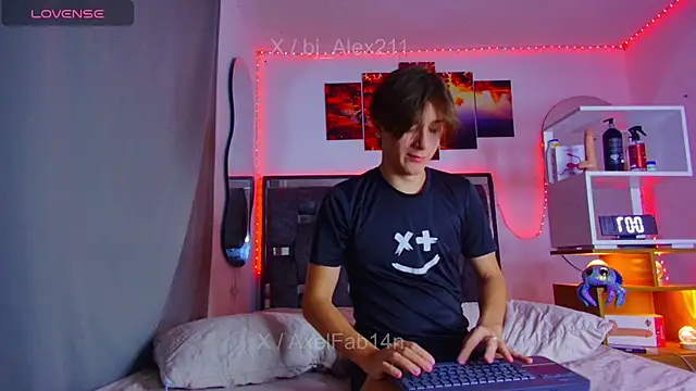 Snapshot of Alex_and_Fabian chatting on 07-14-26, 03:00 Alex and Fabian online show from 07-14-26, 03:00