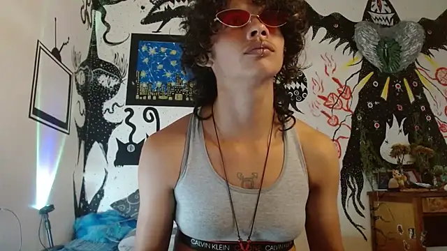 fenixmfx19 online show from 10-06-25, 09:12