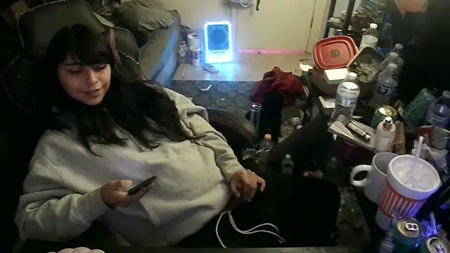 jazzybea4 online show from 04-18-26, 06:17