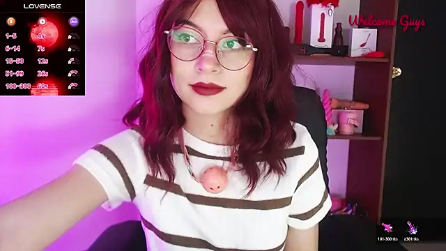 Snapshot of Celeste_Ford_18 chatting on 12-22-25, 09:12 Celeste Ford 18 online show from 12-22-25, 09:12