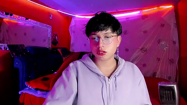 AnggelONfiree online show from 09-18-25, 05:53