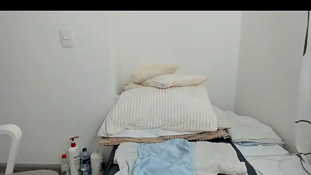 Bellaisa online show from 12-02-25, 03:18