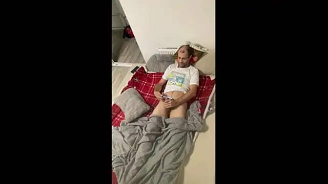 Zbochunec online show from 12-22-25, 06:43