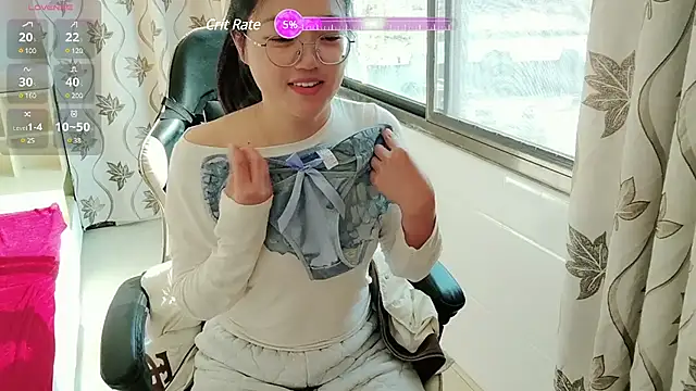 Snapshot of luoxuwen chatting on 12-29-24, 06:14 luoxuwen online show from 12-29-24, 06:14