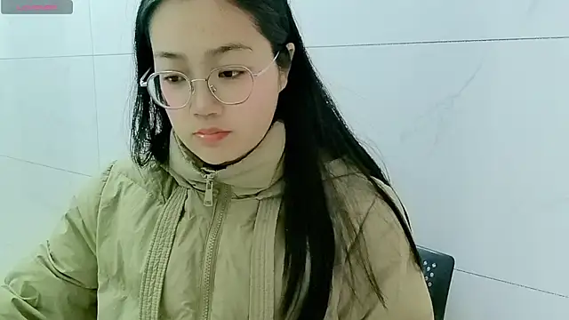 Snapshot of luoxuwen chatting on 02-27-25, 02:53 luoxuwen online show from 02-27-25, 02:53