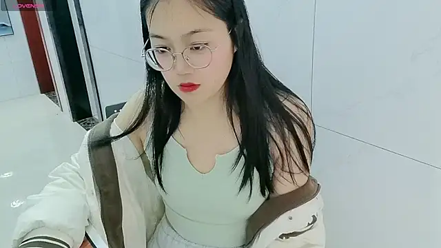 Snapshot of luoxuwen chatting on 03-07-25, 06:57 luoxuwen online show from 03-07-25, 06:57