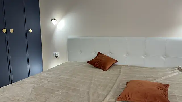 oypo online show from 11-28-25, 04:53