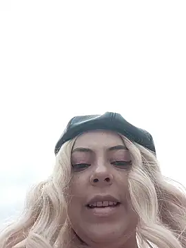 madelaine- online show from 02-17-26, 05:41