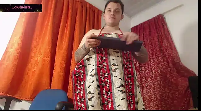 Snapshot of tony_landri chatting on 12-07-24, 02:42 tony landri online show from 12-07-24, 02:42