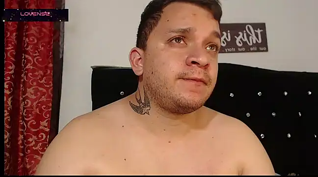 Snapshot of tony_landri chatting on 01-08-25, 06:09 tony landri online show from 01-08-25, 06:09