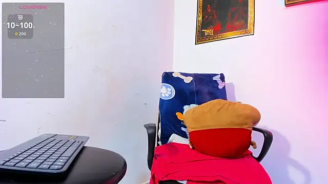 Snapshot of tony_landri chatting on 02-14-26, 02:19 tony landri online show from 02-14-26, 02:19