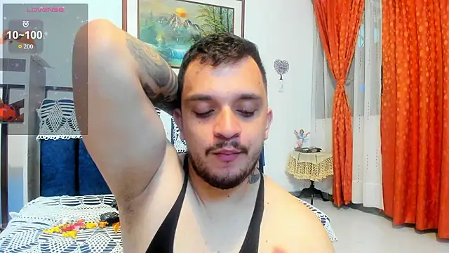 Snapshot of tony_landri chatting on 02-18-26, 02:29 tony landri online show from 02-18-26, 02:29