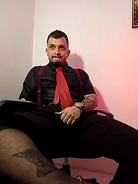 Snapshot of tony_landri chatting on 02-19-26, 04:19 tony landri online show from 02-19-26, 04:19