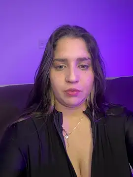 Snapshot of valentina_jonnes1 chatting on 06-28-26, 05:24 valentina jonnes1 online show from 06-28-26, 05:24
