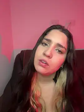Snapshot of valentina_jonnes1 chatting on 08-05-26, 04:15 valentina jonnes1 online show from 08-05-26, 04:15