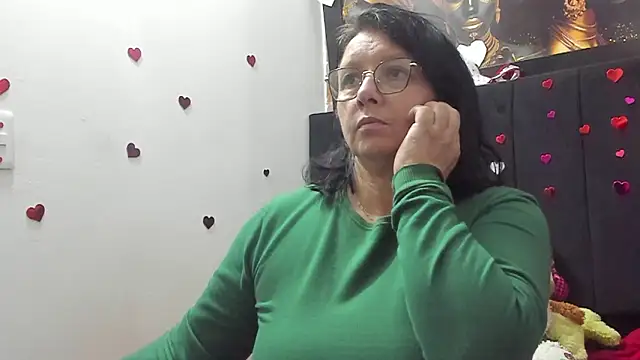 Evaaross 2345 online show from 03-16-26, 09:41