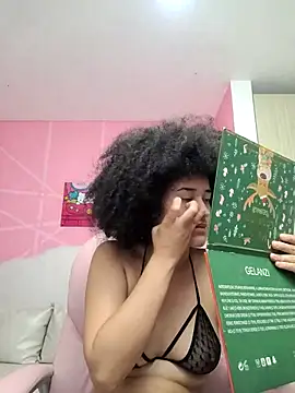 Snapshot of TwerkingAss chatting on 12-07-24, 04:31 TwerkingAss online show from 12-07-24, 04:31