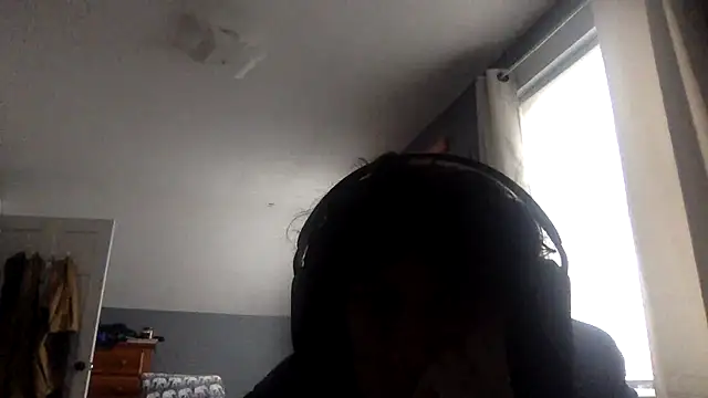 Snapshot of KittingGrappler chatting on 11-16-25, 06:13 KittingGrappler online show from 11-16-25, 06:13