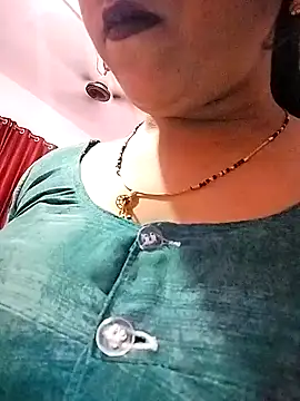 PayalSharmahot143 online show from 02-10-25, 01:11