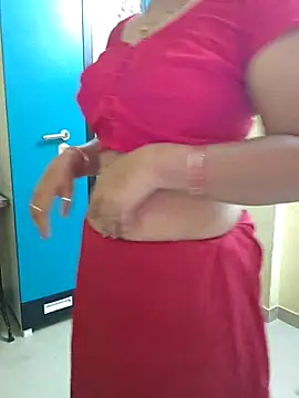 Snapshot of PayalSharmahot143 chatting on 06-21-26, 02:36 PayalSharmahot143 online show from 06-21-26, 02:36
