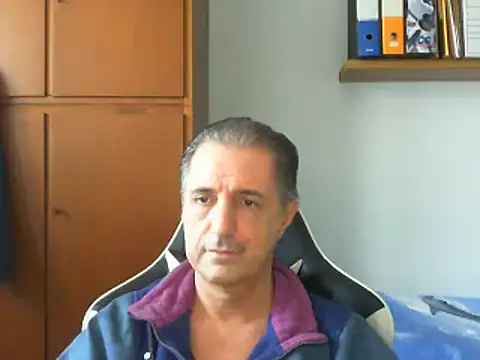 lliuk70mi online show from 01-18-25, 12:47