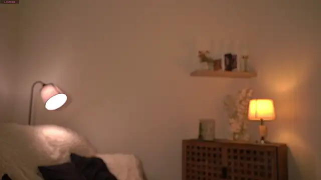 AudreyBarren online show from 11-30-25, 04:16