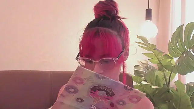 RedMeloddy online show from 02-22-25, 07:36