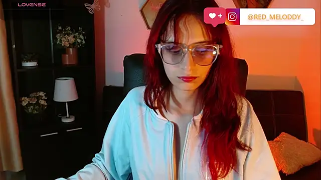 Snapshot of RedMeloddy chatting on 04-23-26, 10:01 RedMeloddy online show from 04-23-26, 10:01