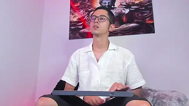 Snapshot of Ethan_Sai___ chatting on 02-24-25, 11:09 Ethan Sai online show from 02-24-25, 11:09