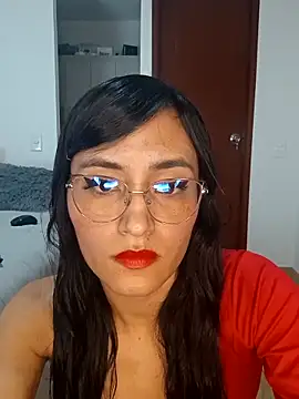 SophieBaker   online show from 03-05-25, 02:46