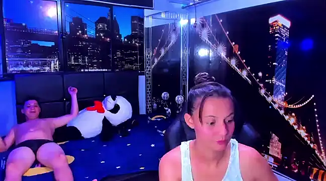 ValentinaAndTerry online show from 01-12-25, 08:57