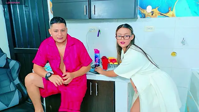 ValentinaAndTerry online show from 11-28-25, 03:58