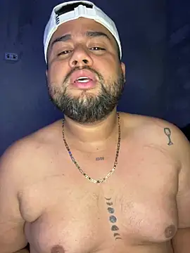 Snapshot of GABRIELGARCIA1313 chatting on 12-10-24, 01:54 GABRIELGARCIA1313 online show from 12-10-24, 01:54