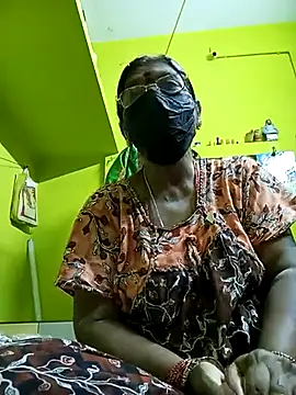 Snapshot of Tamil_yamuna_hindi chatting on 03-11-25, 07:48 Tamil yamuna hindi online show from 03-11-25, 07:48