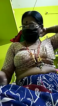 Snapshot of Tamil_yamuna_hindi chatting on 03-19-25, 08:23 Tamil yamuna hindi online show from 03-19-25, 08:23