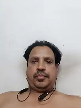 Snapshot of Raj1043 chatting on 01-08-25, 08:18 Raj1043 online show from 01-08-25, 08:18