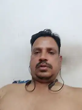 Snapshot of Raj1043 chatting on 02-21-25, 06:37 Raj1043 online show from 02-21-25, 06:37