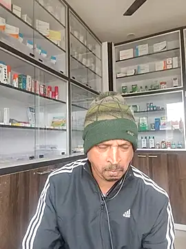 Raj1043 online show from 12-20-25, 06:09