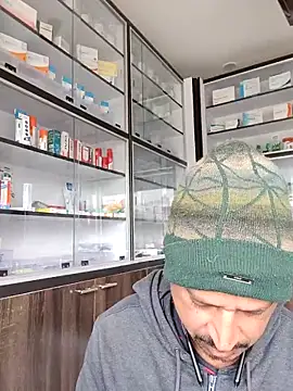 Raj1043 online show from 12-23-25, 09:40