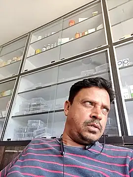 Raj1043 online show from 05-31-26, 06:21