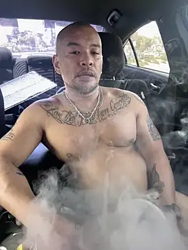 EatMyCake831 online show from 03-19-25, 08:00