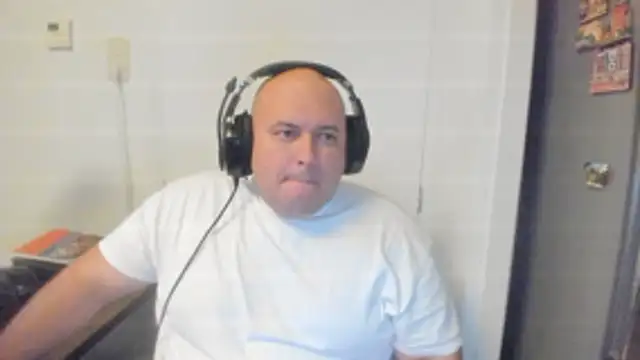 BigromeoXX online show from 10-28-25, 06:32