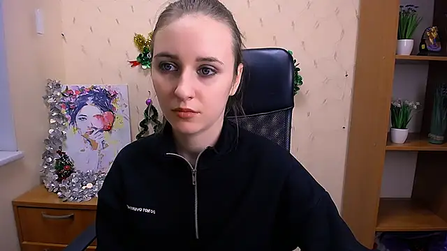  Nicole new online show from 12-14-24, 03:47