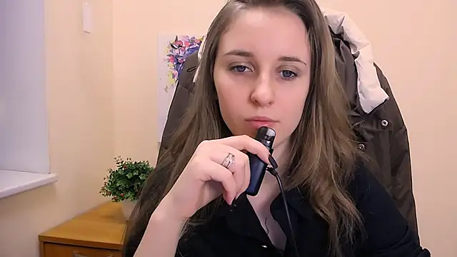  Nicole new online show from 01-31-25, 12:29