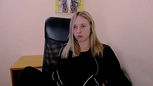  Nicole new online show from 09-27-25, 07:57