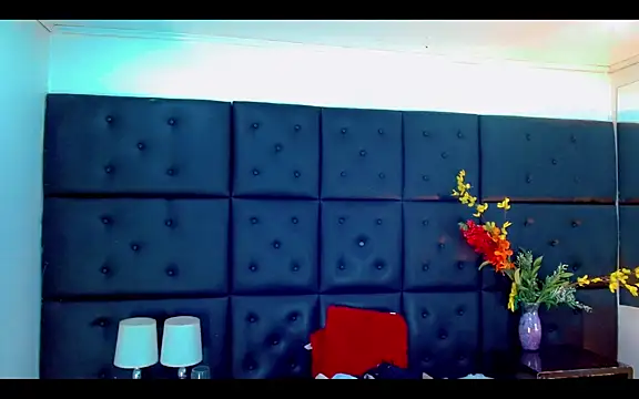 Snapshot of Isalombardi chatting on 04-03-26, 02:31 Isalombardi online show from 04-03-26, 02:31