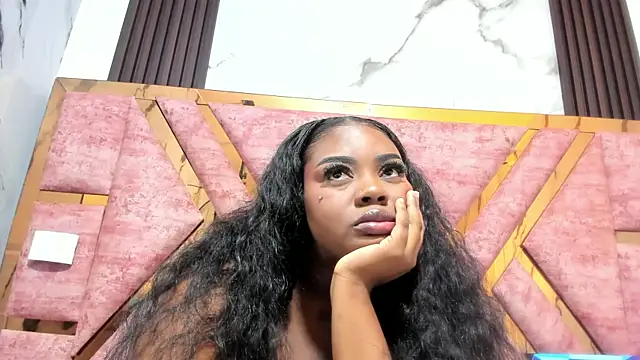 mia alvares online show from 04-08-26, 11:32