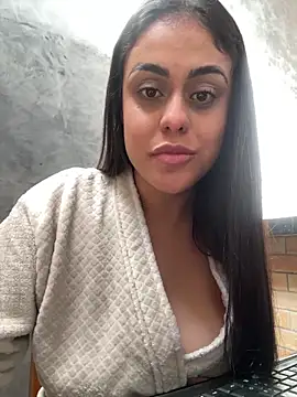 Snapshot of amorinha99 chatting on 06-01-26, 05:03 amorinha99 online show from 06-01-26, 05:03